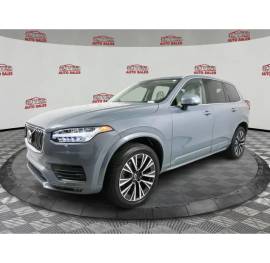 2022 Volvo XC90 T6 Momentum