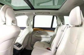 2022 Volvo XC90 T6 Momentum