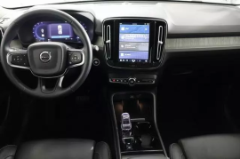 2023 Volvo XC40 B5 Plus Bright Theme