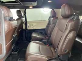 2022 Toyota Sienna Platinum 7 Passenger