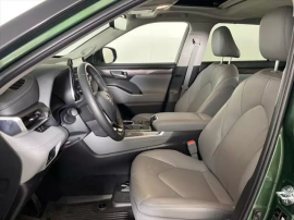 2024 Toyota Highlander Hybrid Limited