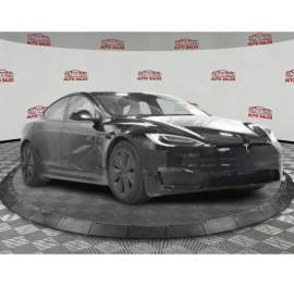 2022 Tesla Model S Plaid