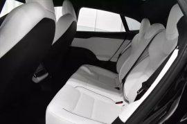 2022 Tesla Model S Plaid